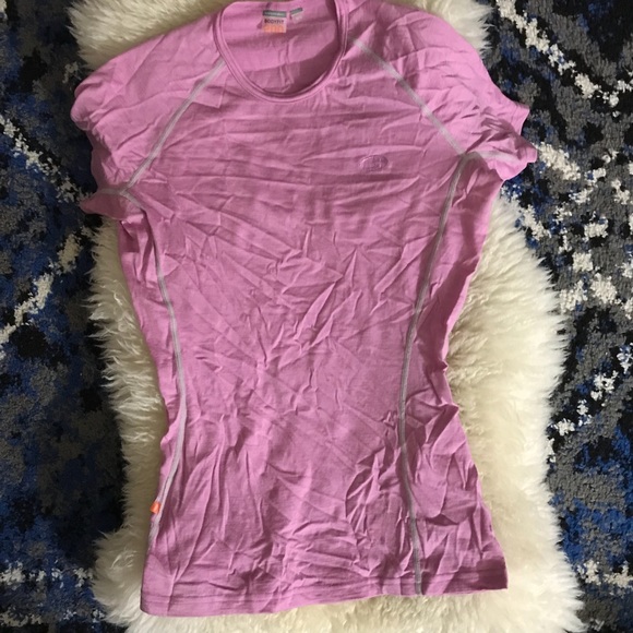 Icebreaker Tops - Small Icebreaker Pink Bodyfit short sleeve 200